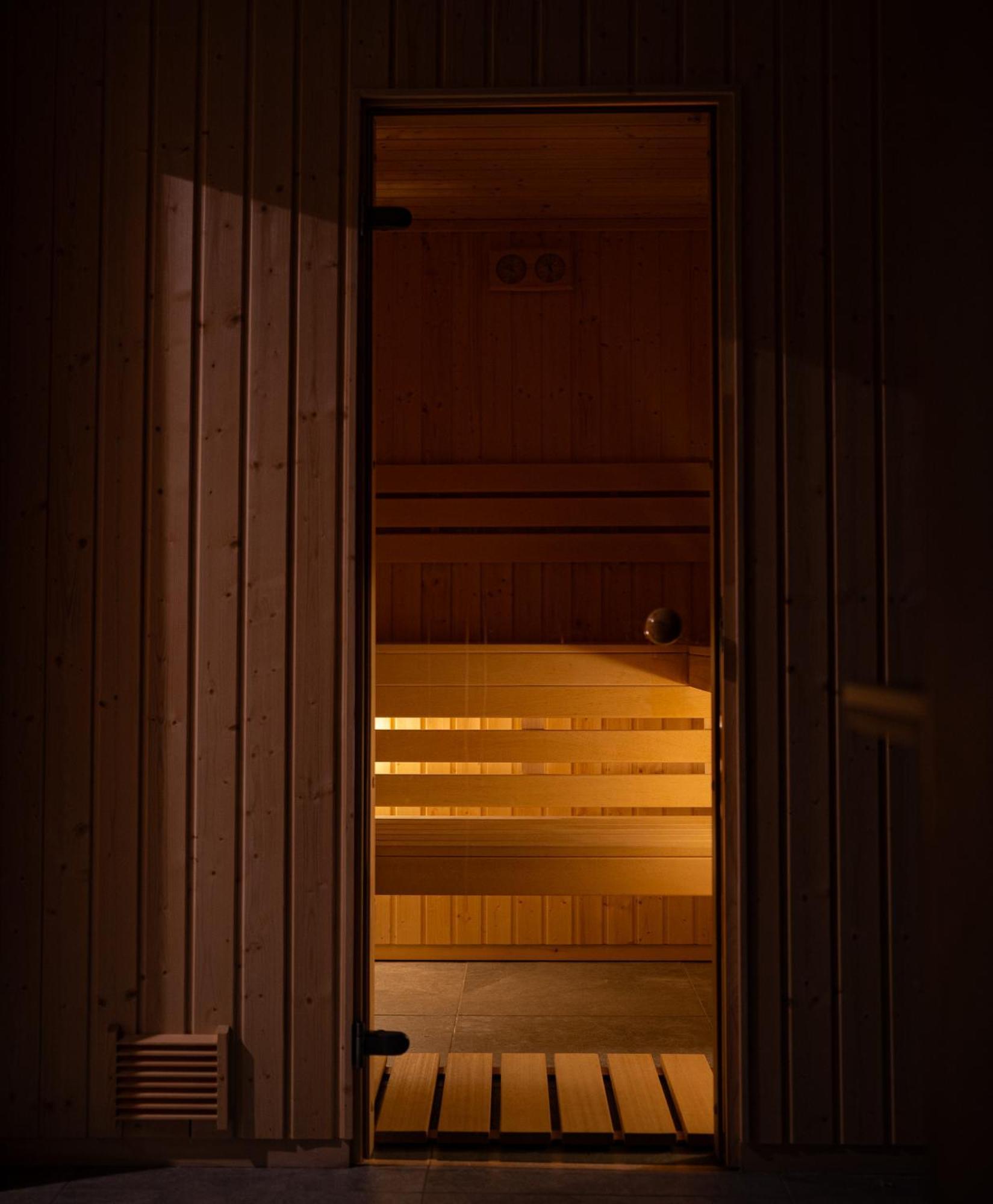 Szlakami 5 Dolin - Apartamenty Obok Doliny Strazyskiej - Sauna I Parking Gratis! Zakopane Luaran gambar