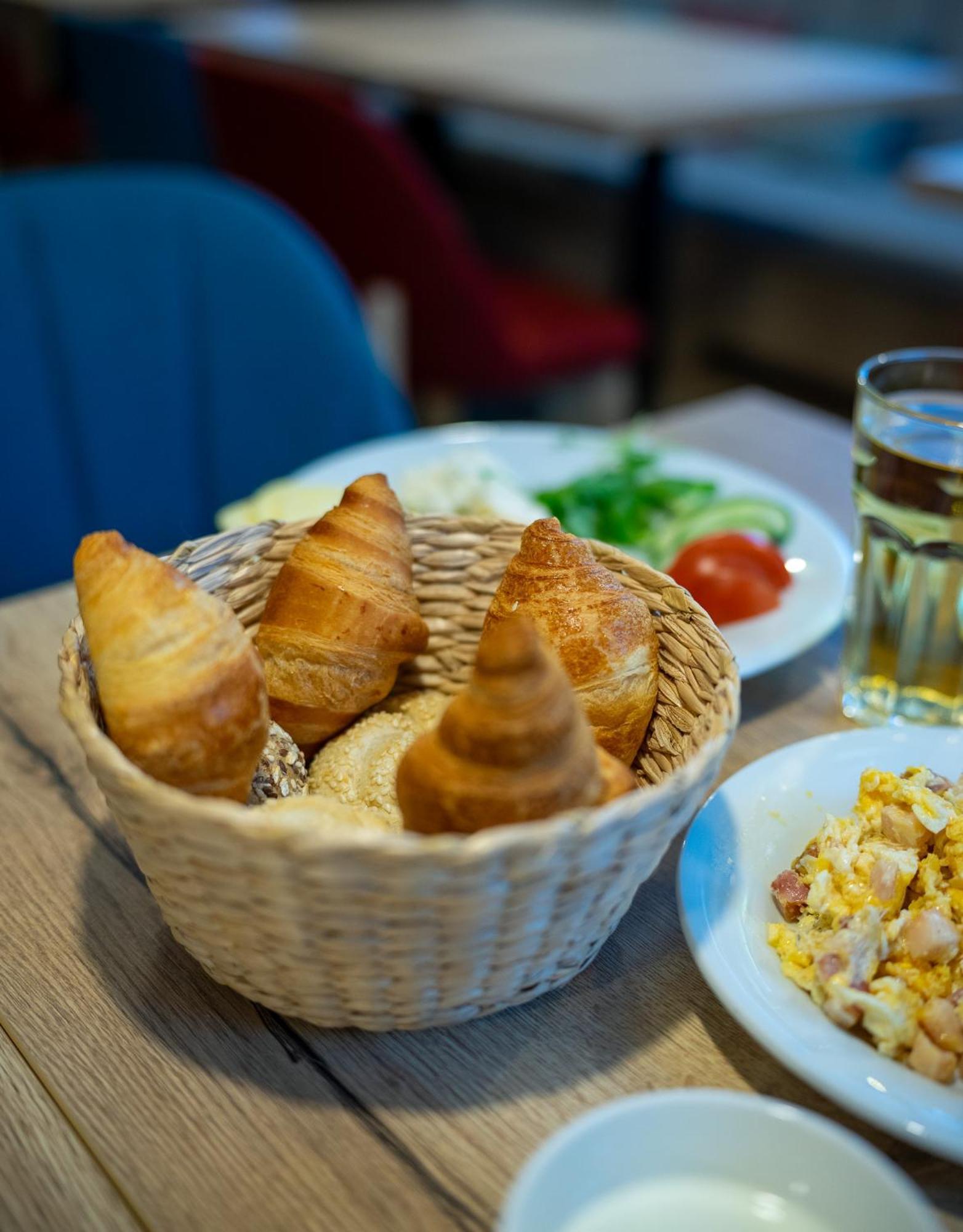 Szlakami 5 Dolin - Apartamenty Obok Doliny Strazyskiej - Sauna I Parking Gratis! Zakopane Luaran gambar