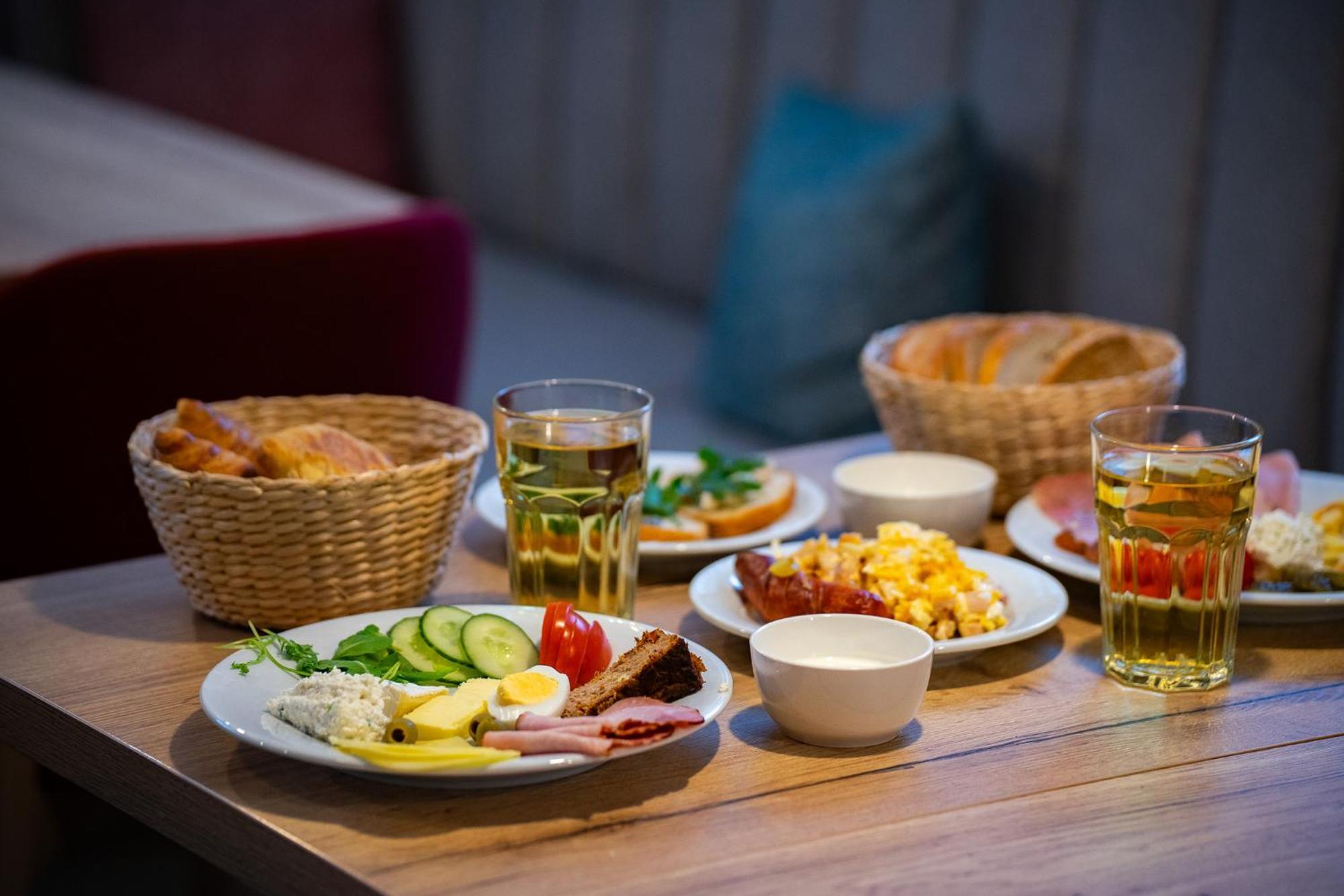 Szlakami 5 Dolin - Apartamenty Obok Doliny Strazyskiej - Sauna I Parking Gratis! Zakopane Luaran gambar