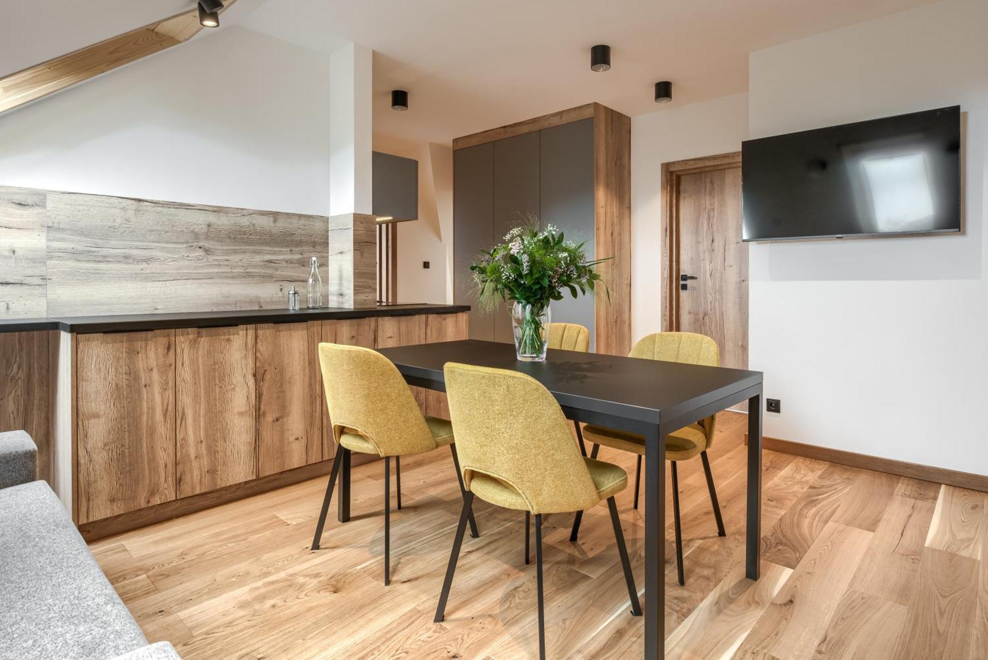 Szlakami 5 Dolin - Apartamenty Obok Doliny Strazyskiej - Sauna I Parking Gratis! Zakopane Luaran gambar
